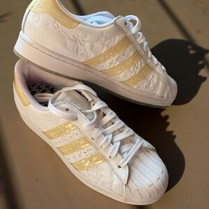 Adidas White and Peachy Gold Superstar Sneakers women Sz 8.5 - Men Sz 7